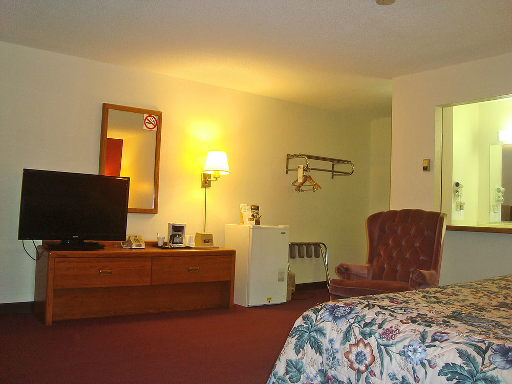 Amerivu Inn & Suites-Avon Eksteriør bilde