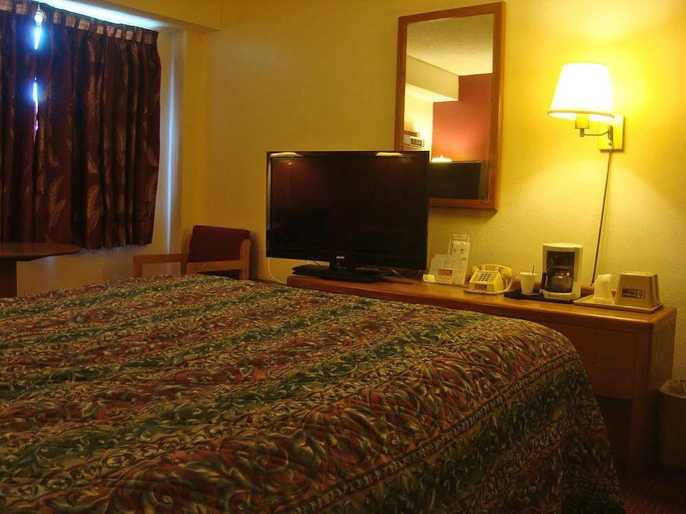 Amerivu Inn & Suites-Avon Eksteriør bilde